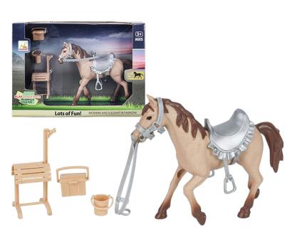HORSE Koník v stajni